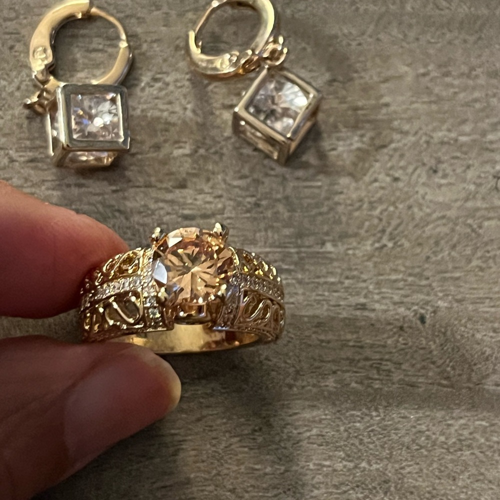 BLING ring and earrings set. Gorgeous deep yellow stone. Size 6.5